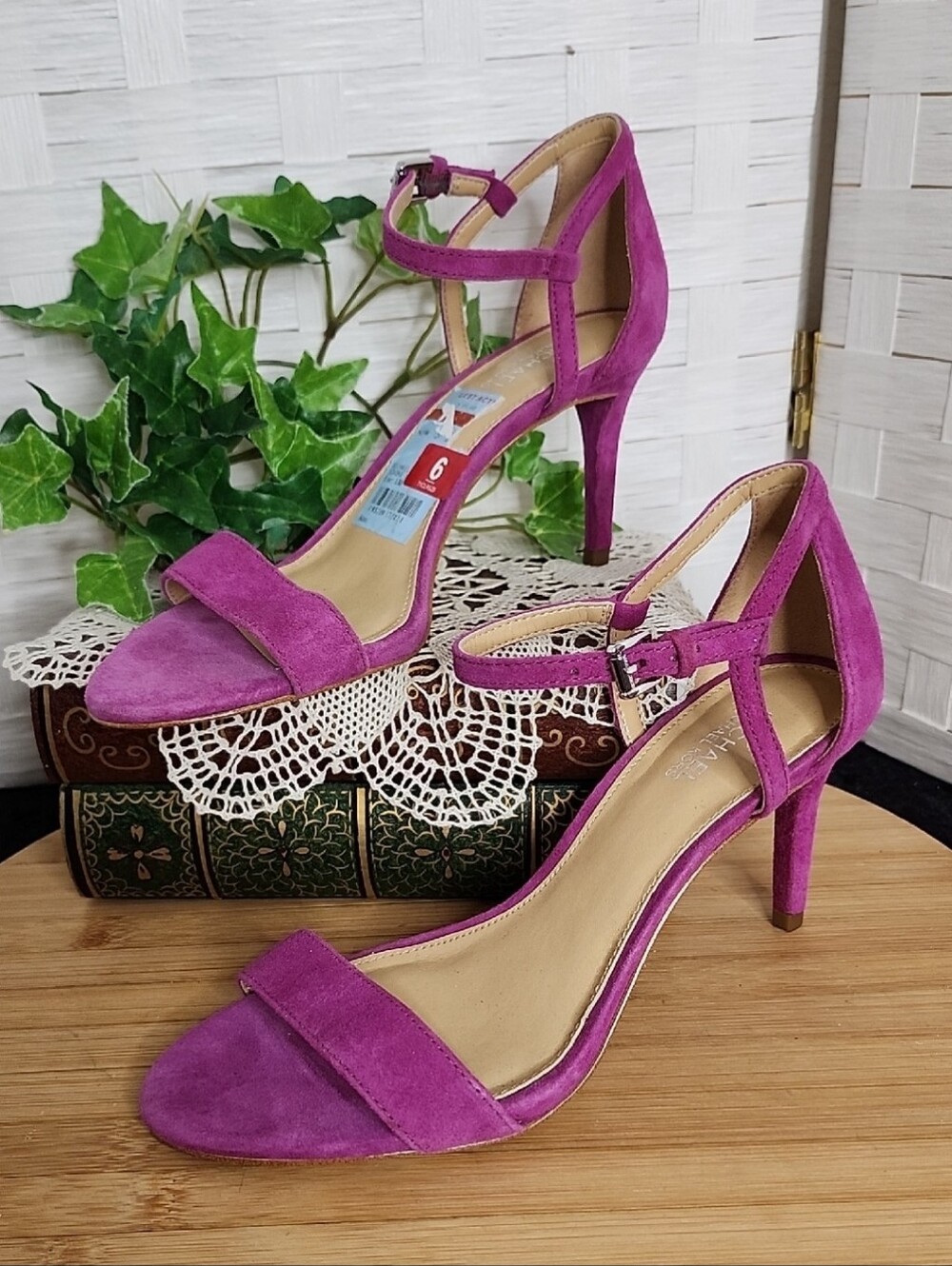 ๐*MICHAEL KORS* SIMONE STRAPPY ANKLE~ 3" HEELS ~GARNET SUEDE LEATHER ~SIZE: 6 - Picture 9 of 9